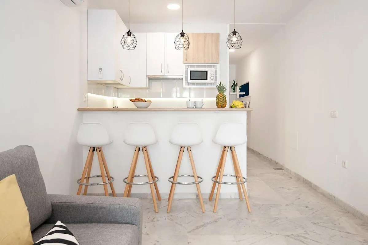C10 - Alluring Apartment In Malaga Downtown 0*,