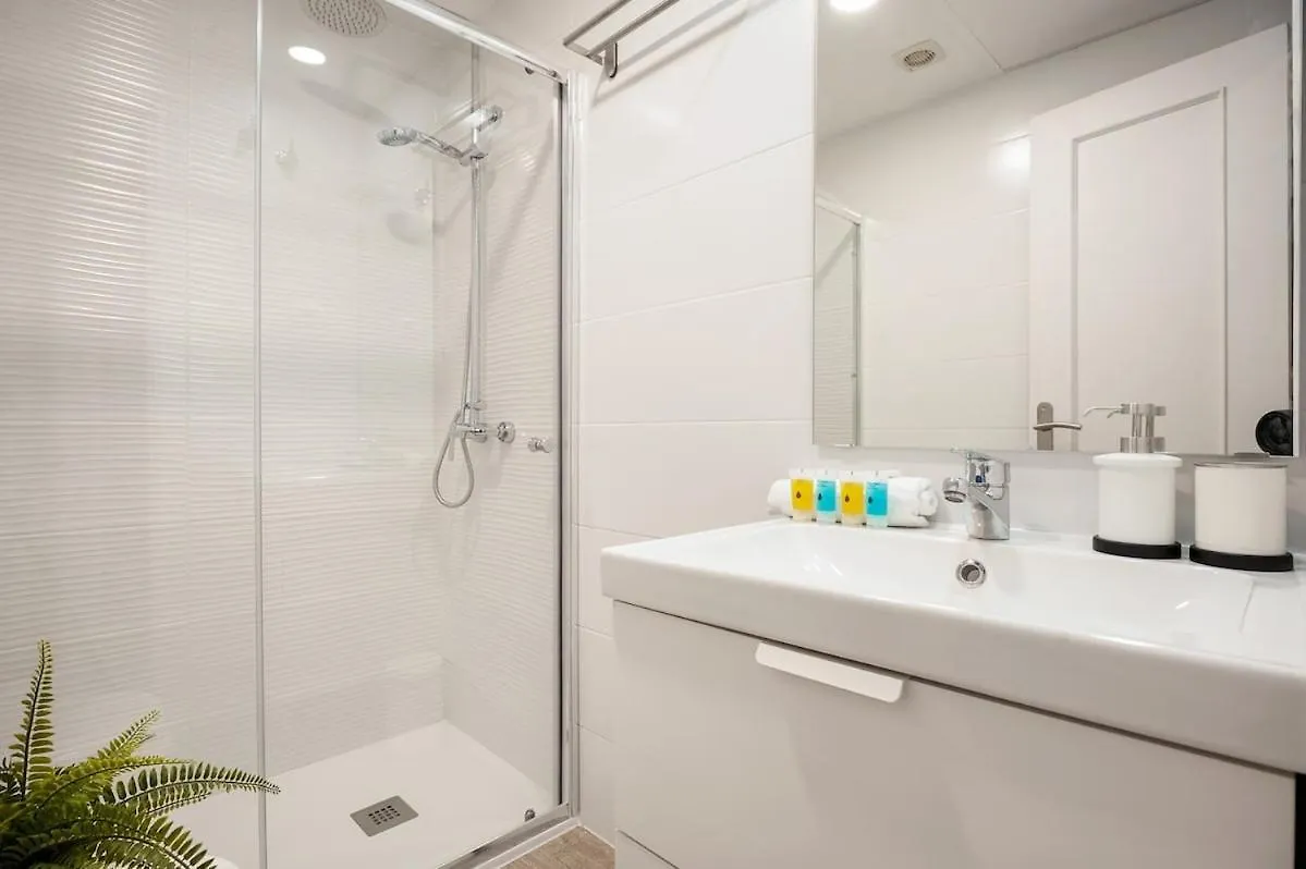 C10 - Alluring Apartment In Malaga Downtown