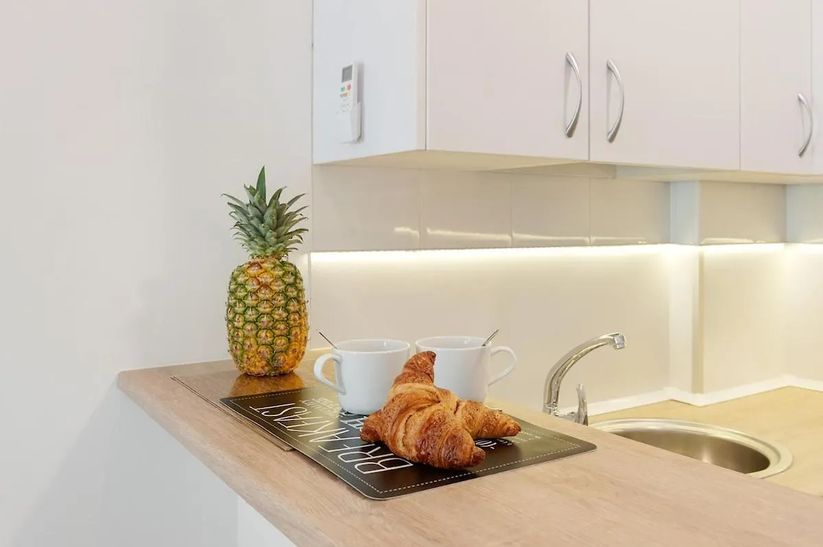 C10 - Alluring Apartment In Malaga Downtown